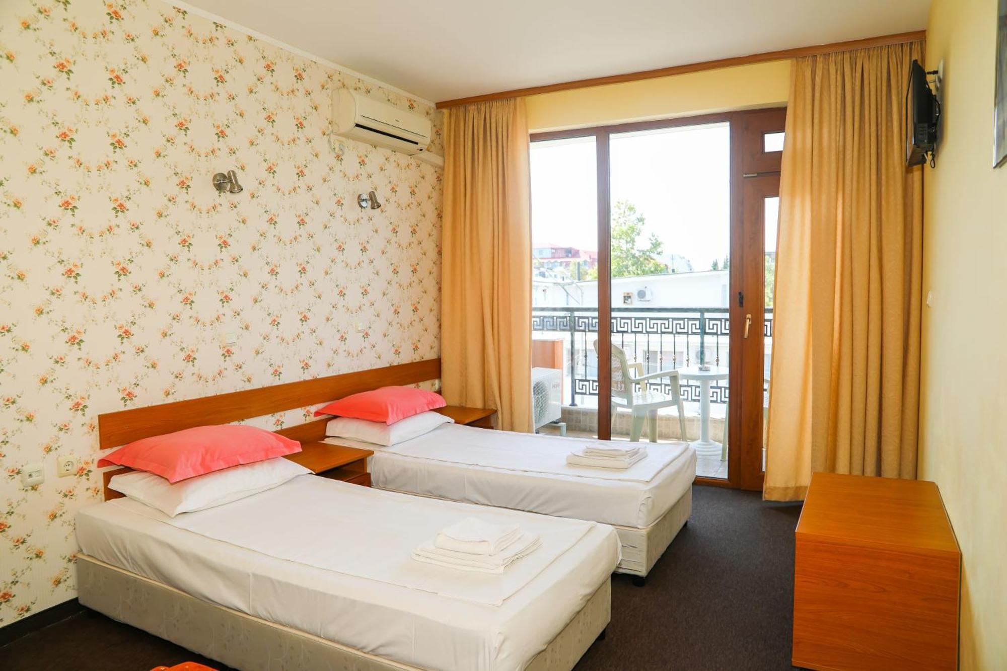 Family Hotel Deykin Sunny Beach Eksteriør billede